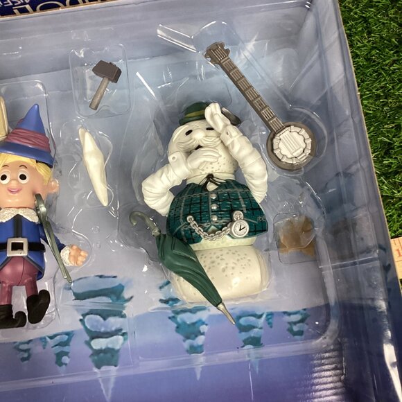 Rudolph the Red Nosed Reindeer Island of Misfit Toys Figure Set - Picture 11 of 12